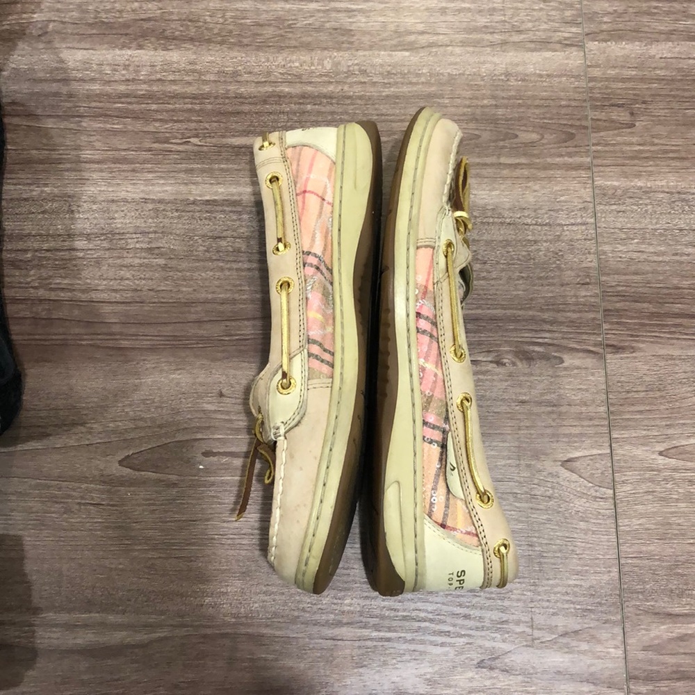 Women’s sperrys